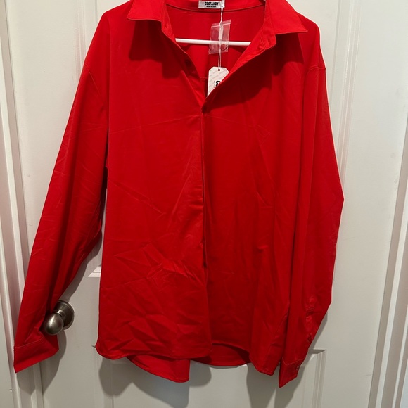 Red Button-Up blouse - Picture 2 of 6